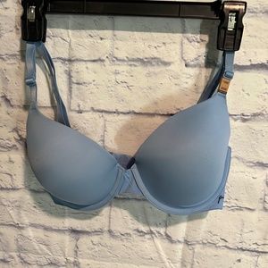 Victoria Secret T-Shirt Bra 32DD Soft Blue Brand new Signature band